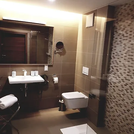 Laa Natura Bed & Breakfast