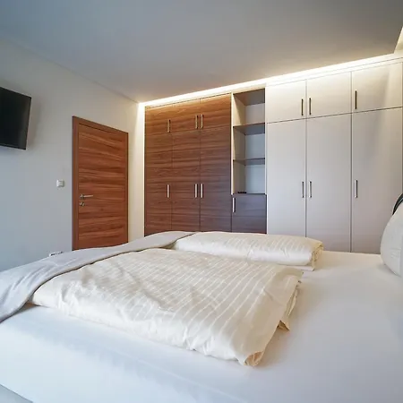 Laa Natura Bed & Breakfast