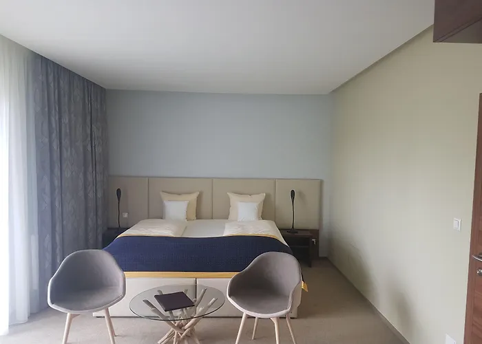 Laa Natura Nocleg ze śniadaniem 3*